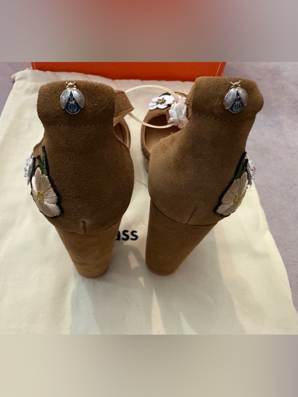 Bill Blass Floral Embroidered Platform Heels Women 8.5 Brown Suede Ankle Strap - Picture 6 of 11